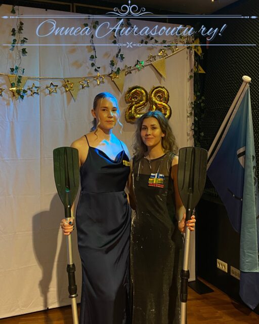 FI/EN
Hybridi onnittelee Aurasoutu ry:tä 28-vuotiaisuudestaan ja kiitämme erinomaisista vuosijuhlista🚣🩵
______________________________________
Hybridi Turku ry congratulates @aurasoudut for their 28th anniversary and we thank for the excellent anniversary party🚣🩵